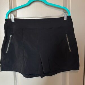Athleta Trekkie North Shorts Black Size 14